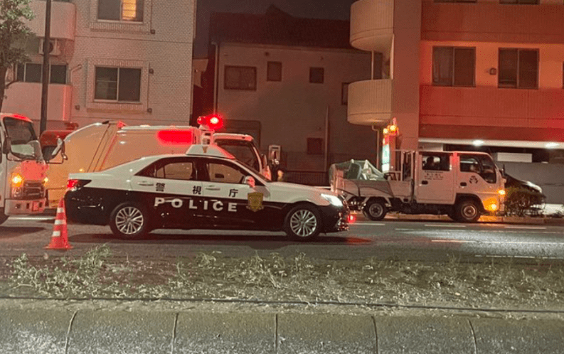 足立区 国道4号線 歩道事故 現場写真